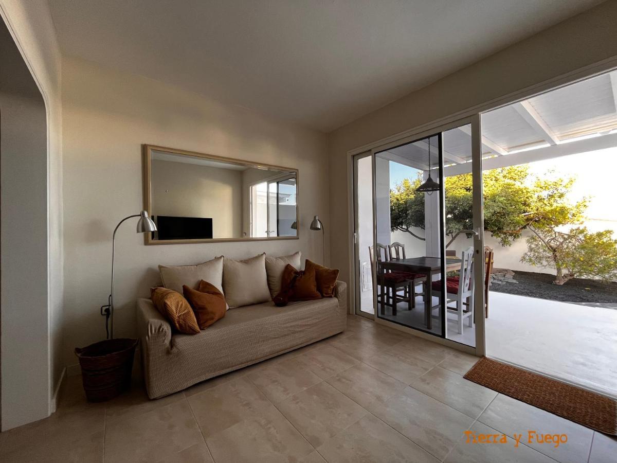 Апартаменты Casa Tie' Lanzarote Vista Mar - Piscina Relax - Adults Only Тиас Экстерьер фото